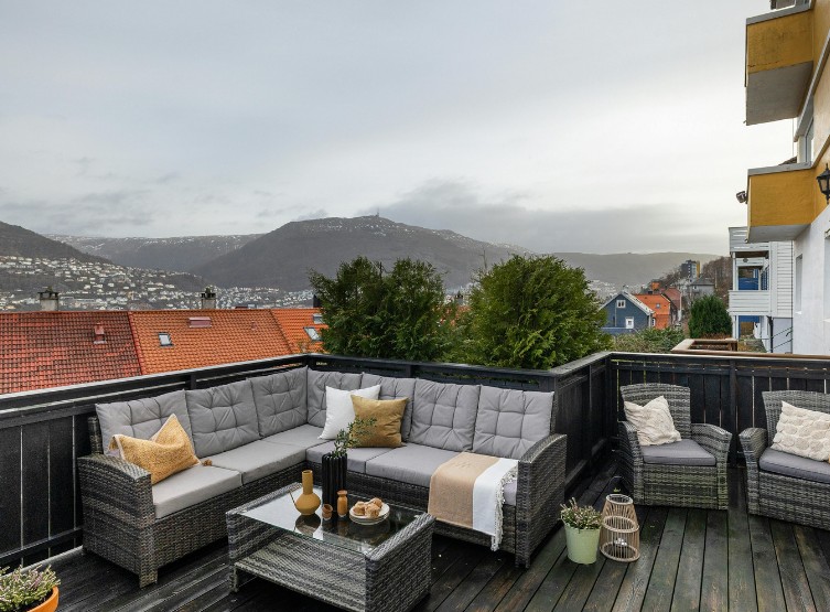 Terraza madera impermeabilizada con vistas · Bilbao